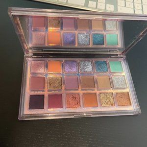 HUDA Beauty Mercury Retrograde